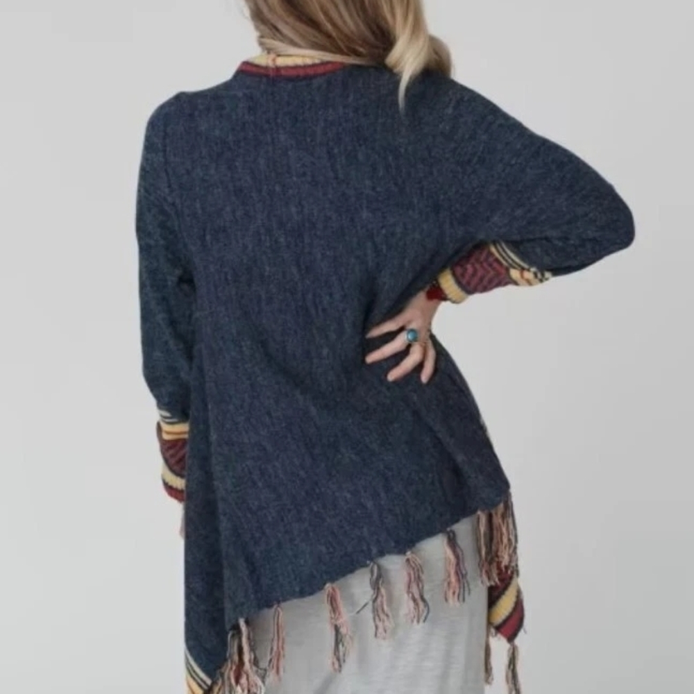 DAVI & DANI Blue and Red Fringe Cardigan - Picture 4 of 8